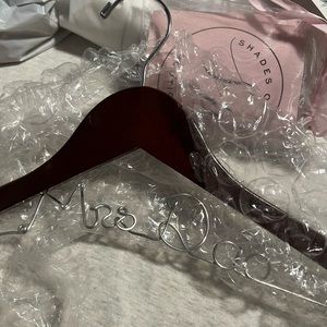 Mrs. Dao Bride Dress Hanger